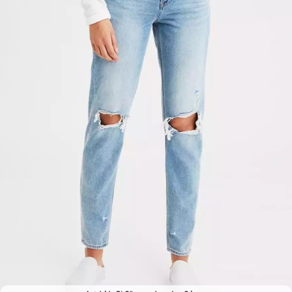 NWT American Eagle Cool Classic Ripped Mom Jeans